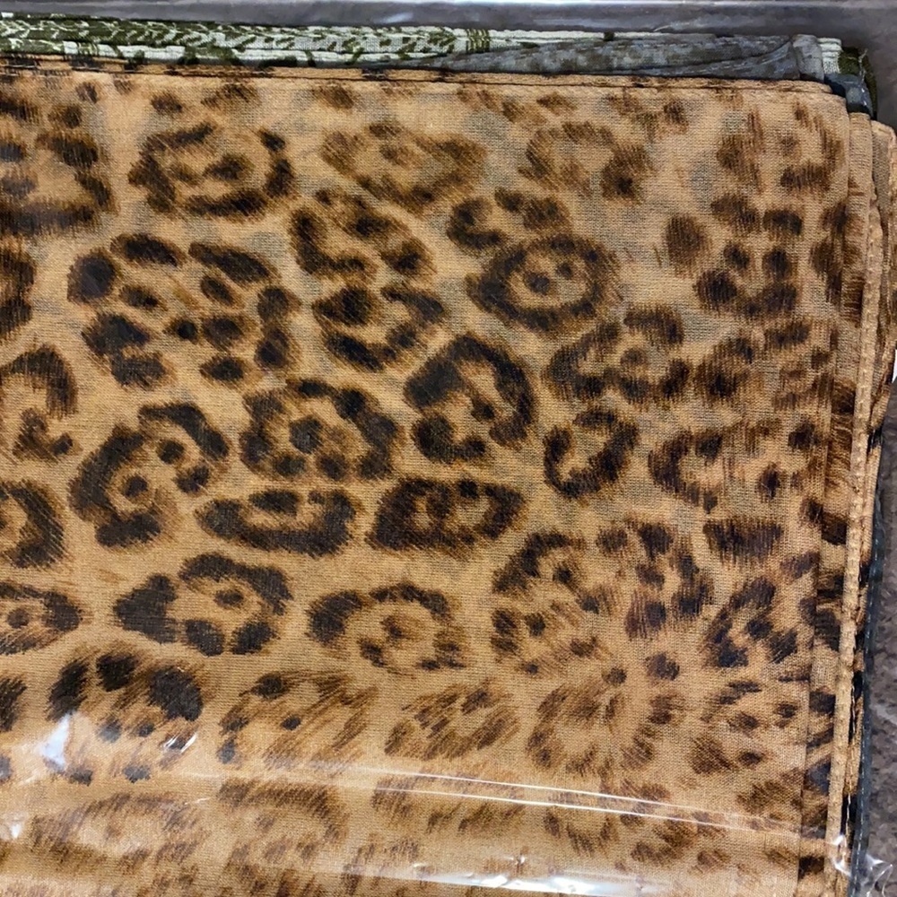 Vintage Dennis basso scarves nwt - Picture 2 of 4